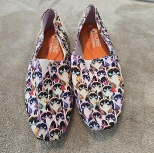 NWOT Skechers Grumpy Cat Bobs size 6